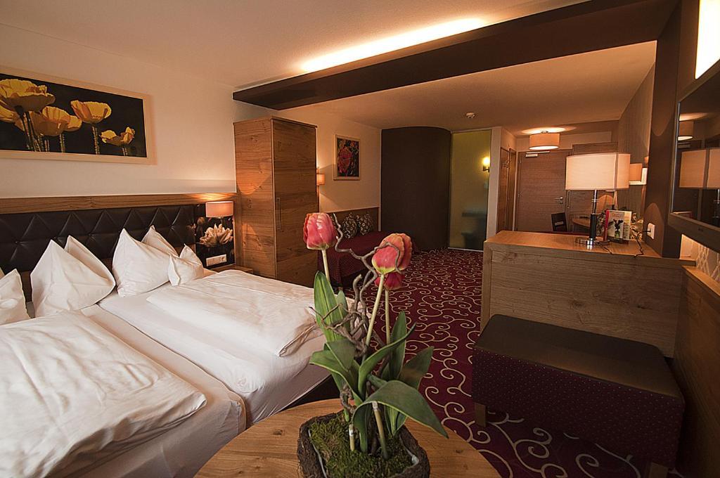 Hotel Rettenberg Kolsass Quarto foto