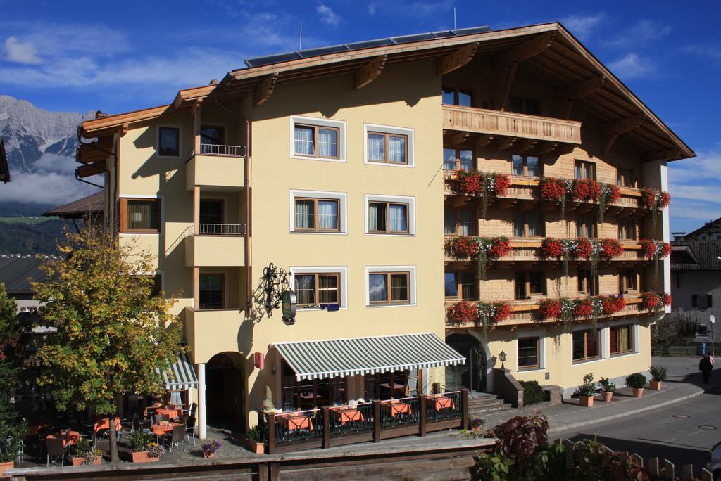 Hotel Rettenberg Kolsass Exterior foto